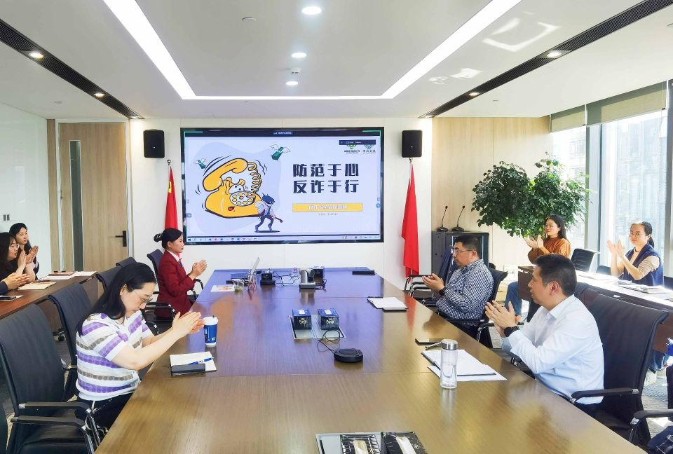 �ھ�����CMP��(�й�)����